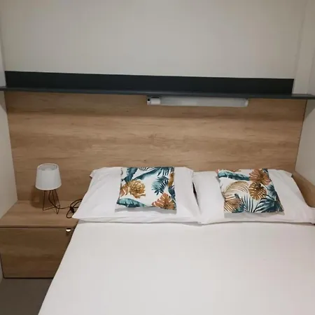 Holiday home Classic Two Bedroom Mobile With Terrace And Sea View Br2